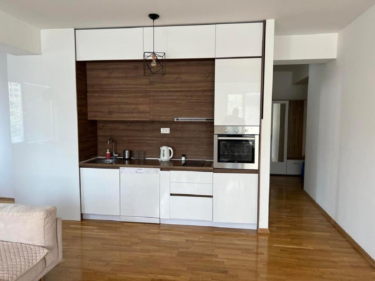 High-End Spacious Apartment Next To City Mall Skopje Exterior foto