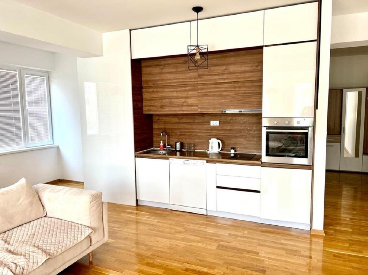High-End Spacious Apartment Next To City Mall Skopje Exterior foto