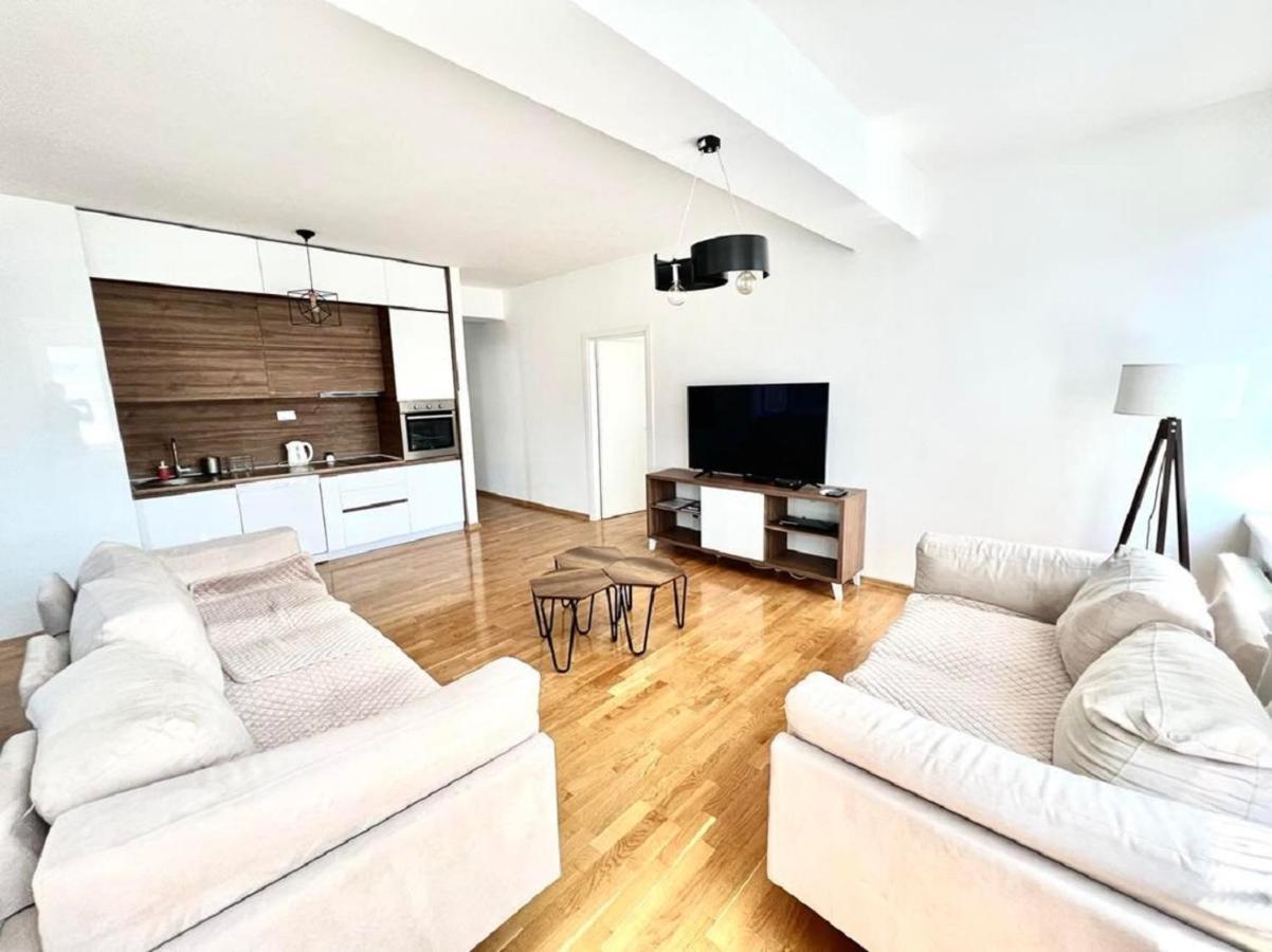 High-End Spacious Apartment Next To City Mall Skopje Exterior foto