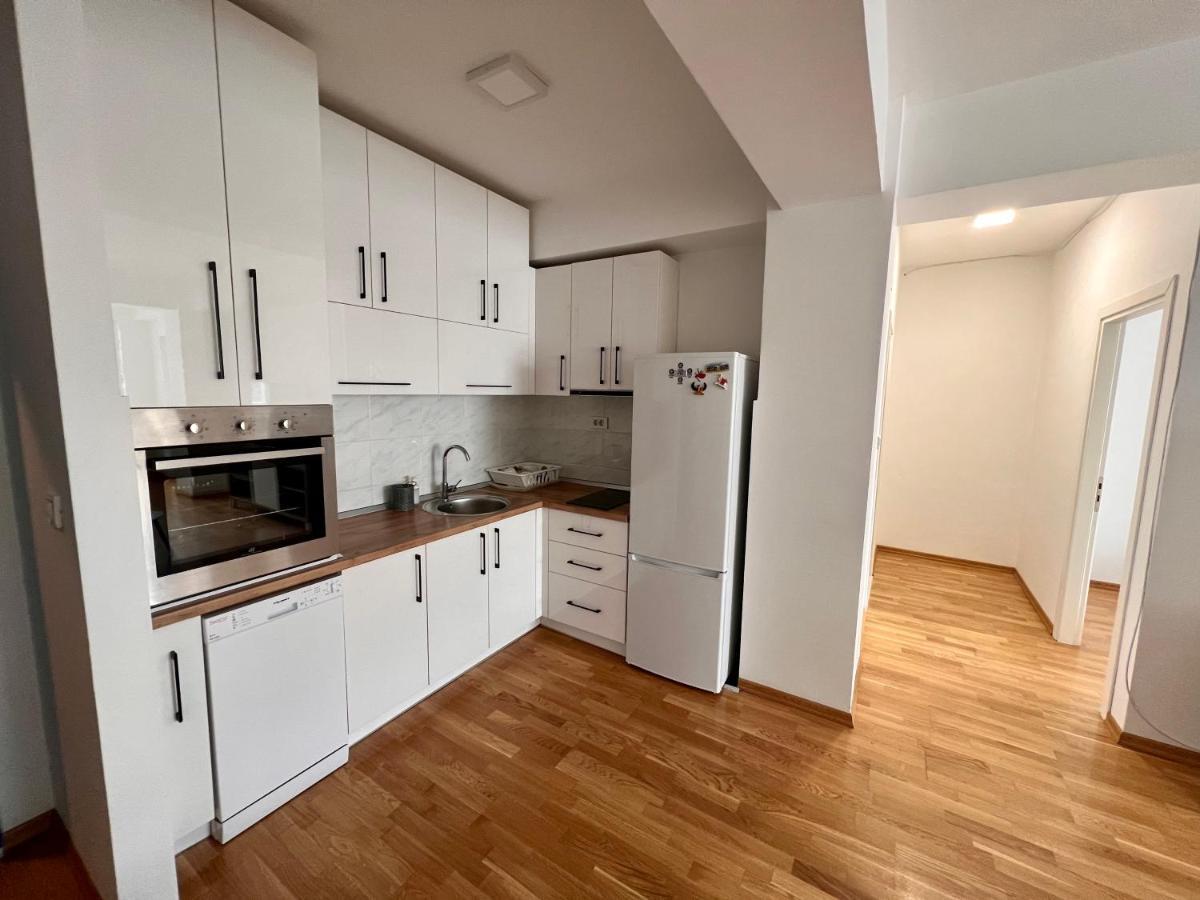 High-End Spacious Apartment Next To City Mall Skopje Exterior foto