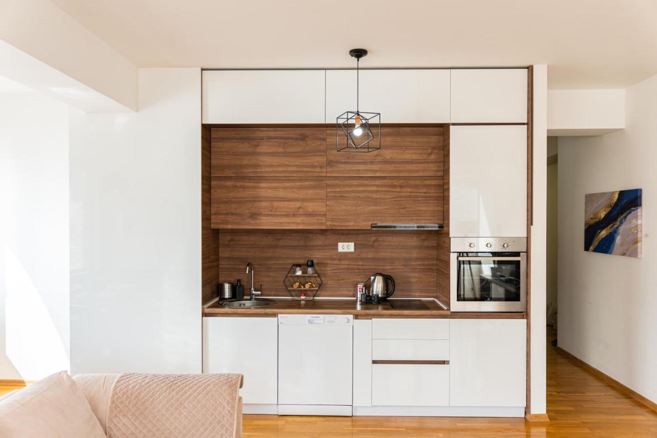 High-End Spacious Apartment Next To City Mall Skopje Exterior foto