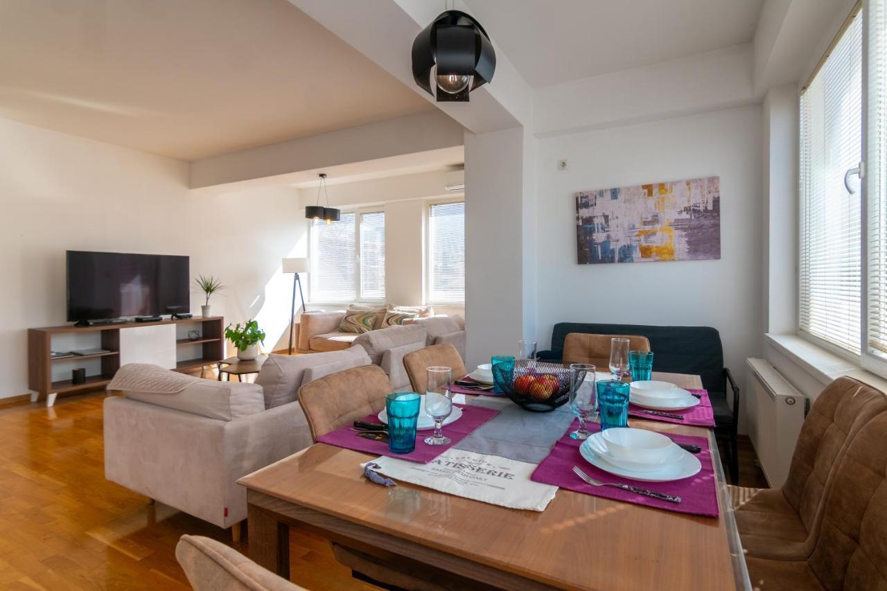 High-End Spacious Apartment Next To City Mall Skopje Exterior foto