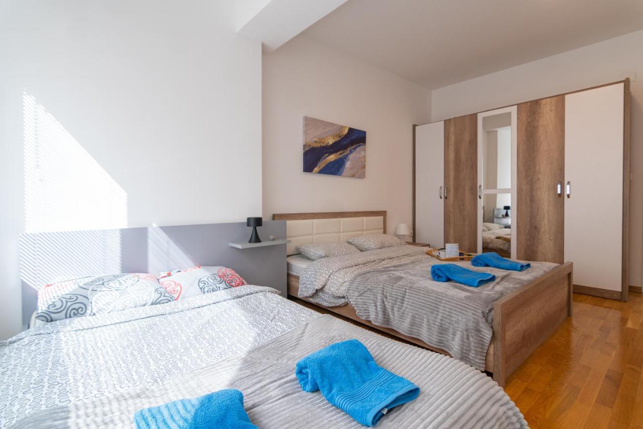 High-End Spacious Apartment Next To City Mall Skopje Exterior foto